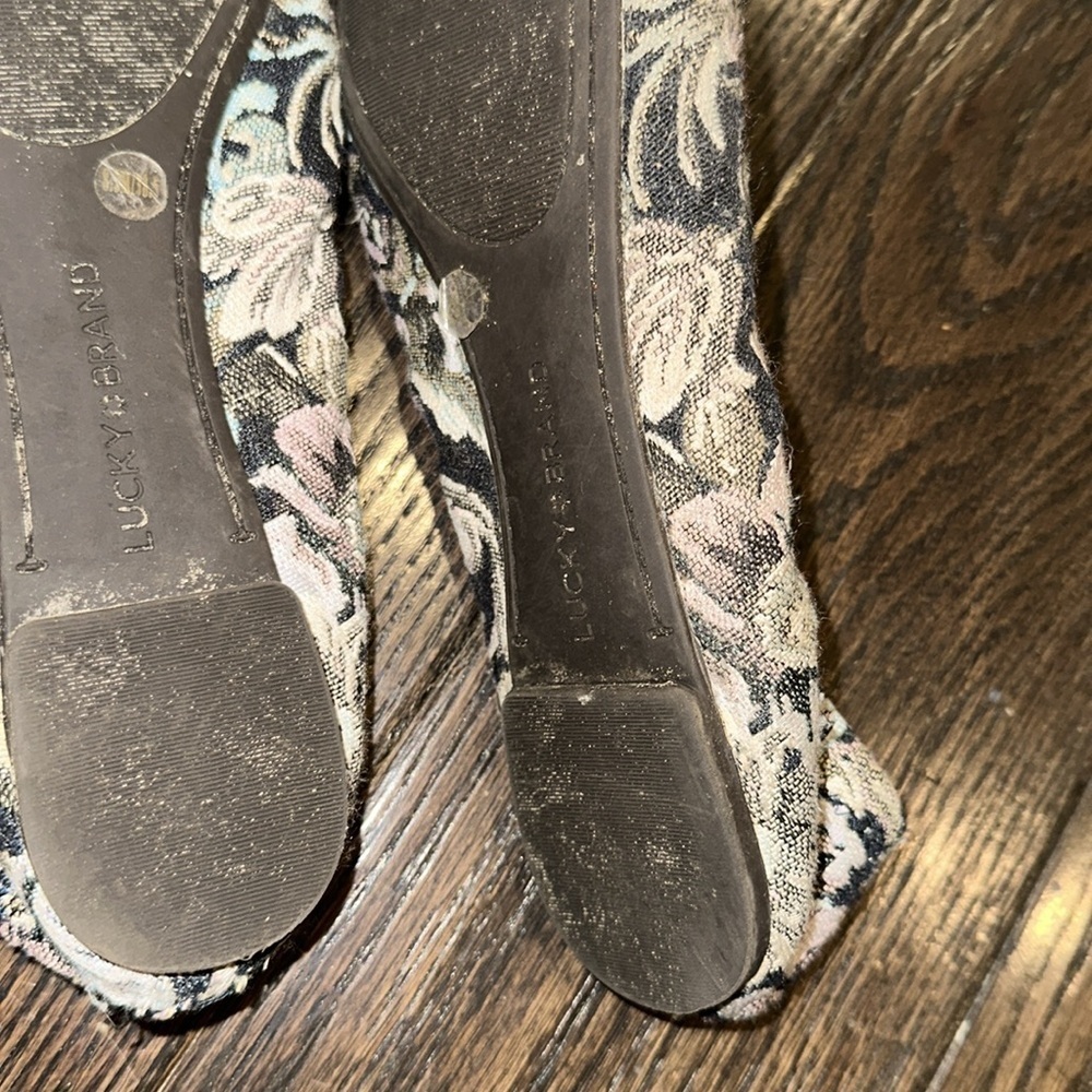 LUCKY BRAND floral tapestry flats size 8 1/2 - Picture 4 of 12